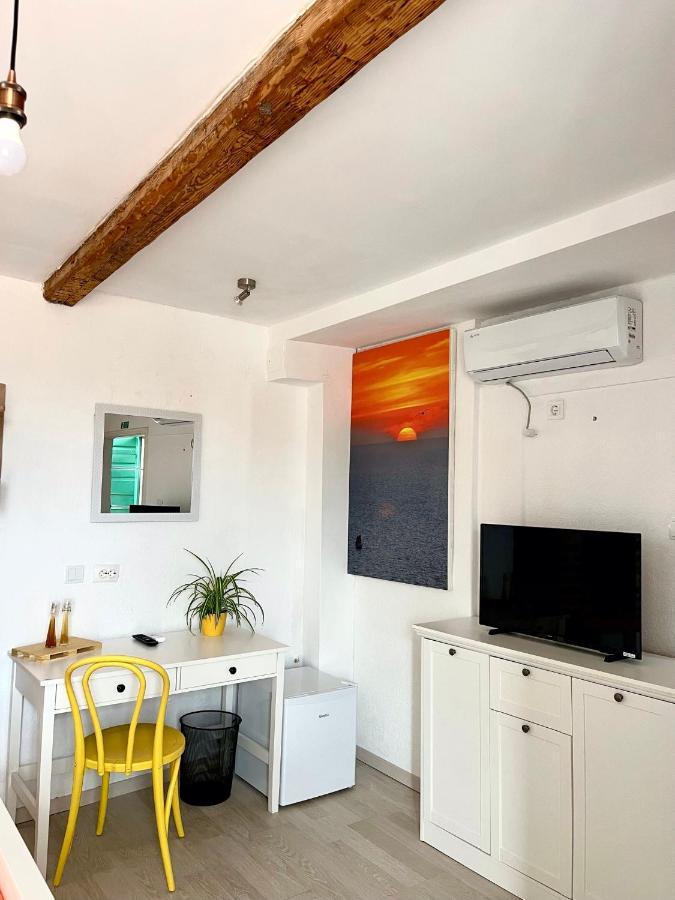 Val Comeza Otel Komiža Dış mekan fotoğraf